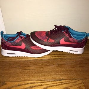 women’s Nike sneakers